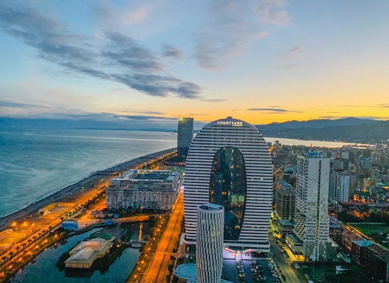 Orbi City Aparthotel Batumi Exterior foto