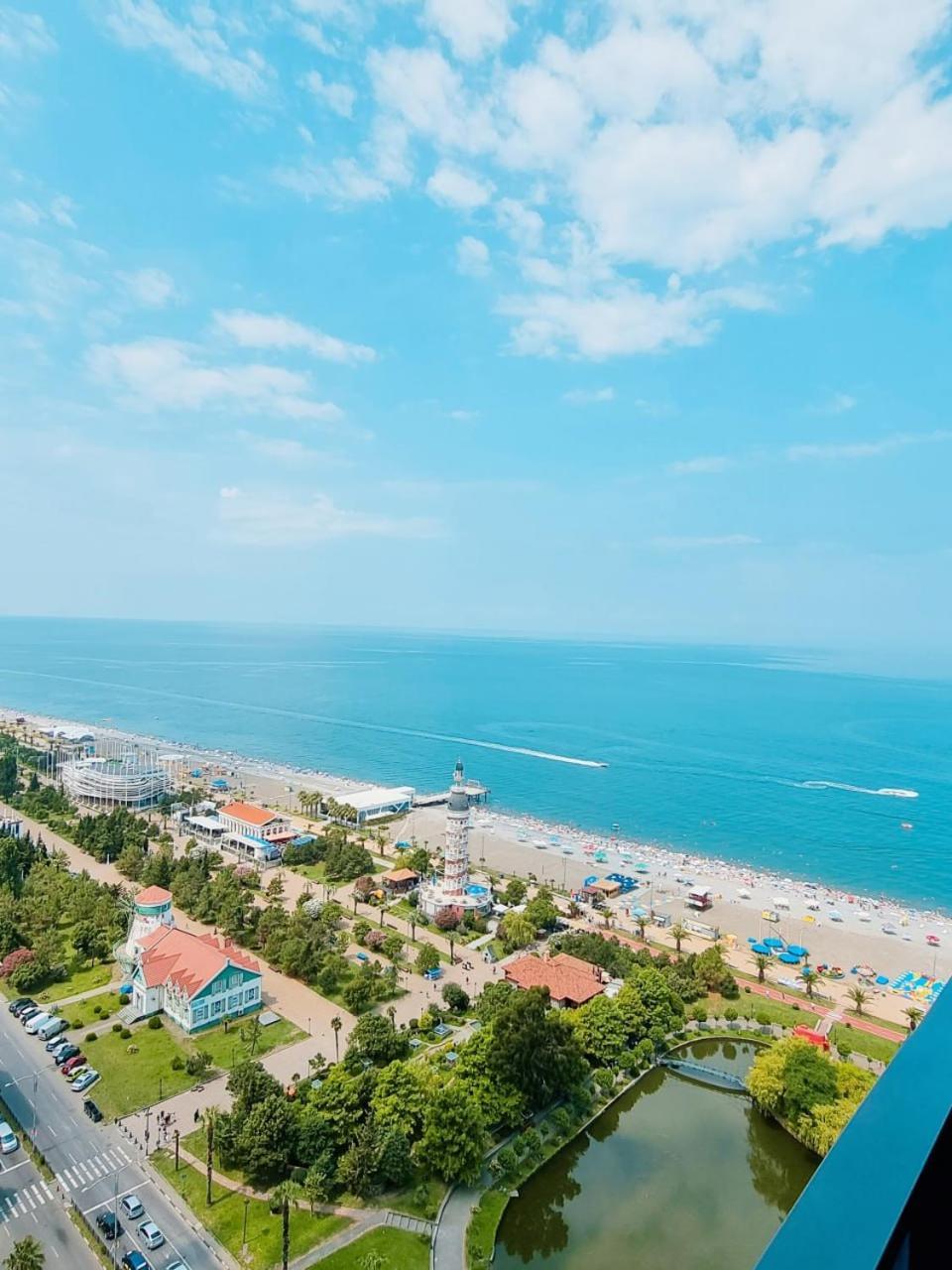 Orbi City Aparthotel Batumi Exterior foto